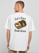 Mann von hinten im Let's Taco 'bout Jesus Shirt
